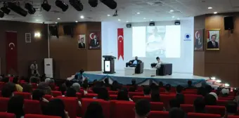 Yönetmen ve Yazar Derviş Zaim Batman Üniversitesi Öğrencileriyle Buluştu