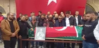 ALMANYA'DA RİNGDE ÖLEN BOKSÖR, MEMLEKETİ GİRESUN'DA SON YOLCUĞUNA UĞURLANDI