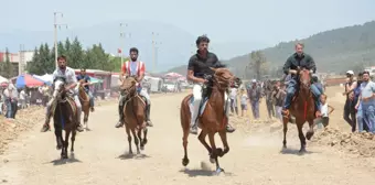 Rahvan Atlar, 7 yıl sonra Torbalı'da yarıştı