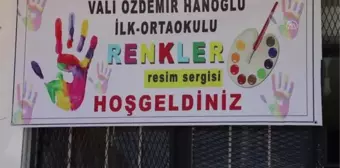 Başkale'de resim sergisi açıldı