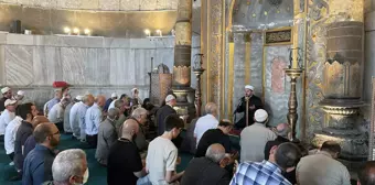 Necip Fazıl Kısakürek vefatının 39. yılında Ayasofya-i Kebir Camii Şerifi'nde hatim duası yapıldı