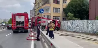 Kadıköy'de metruk binada yangın