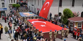 95 kilometrelik 'Atatürk ve İstiklal Yolu Yürüyüşü'ne komandolar da katıldı