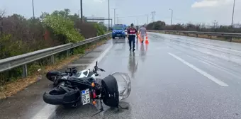 Adana'da bariyere çarpan motosikletteki 1 kişi öldü, 1 kişi yaralandı