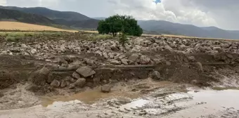 Etkili sağanak Şereflikoçhisar-Aksaray kara yolunda ulaşımı aksattı