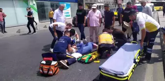 Bahçelievler'de ambulans yayaya çarptı