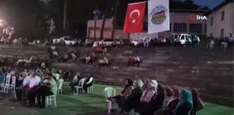 Karacaoğlan memleketi Düziçi'nde türkülerle anıldı