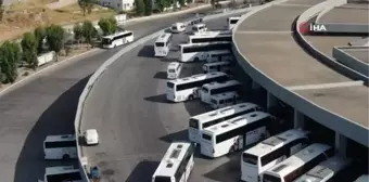 İzmir Şehirlerarası Otobüs Terminali'nde bayram yoğunluğu