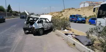 Arızalanarak park eden otomobile tur otobüsü arkadan çarptı: 4 yaralı