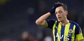 Mesut Özil nereye koşuyor?