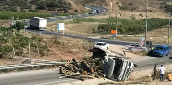 Sakarya gündem: Sakarya'da fren arızası nedeniyle devrilen kamyonun sürücüsü yaralandı