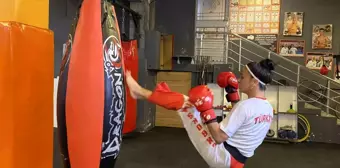 Uçağını kaçırdı, son anda yetiştiği turnuvada Kick Boks Türkiye şampiyonu oldu