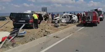 Son dakika haber... Çanakkale'de 2 otomobilin çarpıştığı kazada 2 kişi öldü, 5 kişi yaralandı