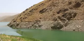 Hakkari Yüksekova kuraklıkla boğuşuyor! Barajdaki su seviyesi 30 metre birden düştü