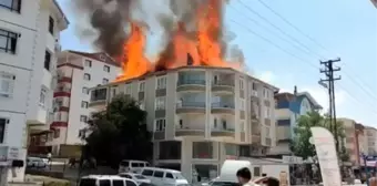 Ankara gündem haberleri... Ankara'da bina çatısı, alev alev yandı