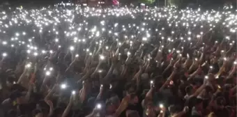 Sivas haber... KAHRAMANMARAŞ - Yaz konserleri kapsamında sanatçı Zara sahne aldı