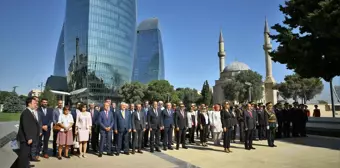 Son dakika haberleri... Büyük Zafer'in 100. yılı dolayısıyla Bakü Türk Şehitliği'nde tören düzenledi