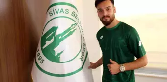 Sivas spor haberleri... Sivas Belediyespor, Tarık Kurt'u kadrosuna kattı