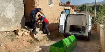 Son dakika gündem: Afyonkarahisar'da bir kişi evinde ölü bulundu