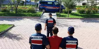 Aksaray haber... Aksaray'da 6 yıl hapis cezası olan uyuşturucu tacirini jandarma yakaladı