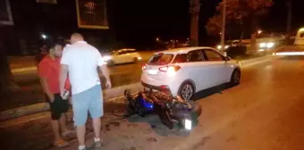 Otomobile çarpan alkollü motosiklet sürücüsü yaralandı