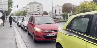 Benzin kuyruğunda beklemek, Fransa'da rutin oldu! Mobil uygulamadan benzin arıyorlar