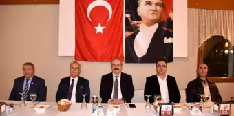 Manisa yerel haberi... Salihli'de muhtarlara yemekli kutlama