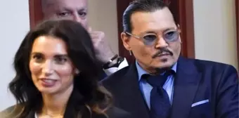 Johnny Depp... AVUKAT SEVGİLİSİNDEN AYRILDI MI?..