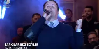 İlker Ayrık kimdir? Kaç yaşında, nereli, mesleği ne, evli mi, çocuğu var mı? İlker Ayrık'ın hayatı ve biyografisi!