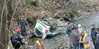 Aydın'da kayıp olarak aranan 2 kişi çaya yuvarlanan araçta ölü bulundu