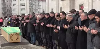 Deprem'de hayatını kaybeden diş teknisyeni, Ordu'da toprağa verildi