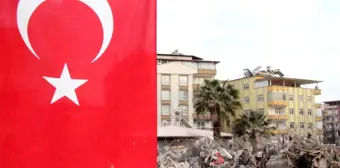 Kahramanmaraş depreminde, şehit oğlunun adının yaşatıldığı apartmanda hayatını kaybetti