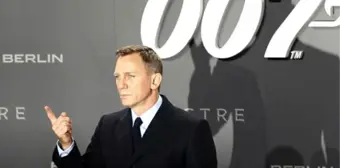 Daniel Craig... DEPREMZEDELER İÇİN101 MİLYON STERLİN TOPLANDI!