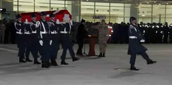 Şehit Adalıoğlu'nun naaşı Kahramanmaraş'tan Ankara'ya uğurlandı