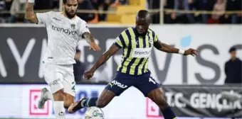 Kanarya geriden gelip kazandı! Fenerbahçe, Alanyaspor'u deplasmanda 3-1'lik skorla mağlup etti