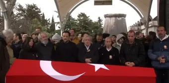 Sanatçı Köksal Engür Üsküdar'da son yolculuğuna uğurlandı