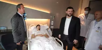 Başkan Ali Koç ve yöneticilerden Altay Bayındır'a hastanede ziyaret