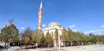 Ereğli Belediyesi depremde zarar gören minareyi onardı