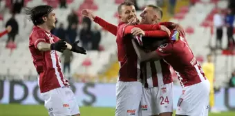 Spor Toto Süper Lig: DG Sivasspor: 4 Trabzonspor: 1 (Maç sonucu)