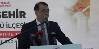 BAKAN DÖNMEZ, ESKİŞEHİR'DE İLK KEZ EVLERİNE DOĞAL GAZ BAĞLANAN AİLELERE KONUK OLDU