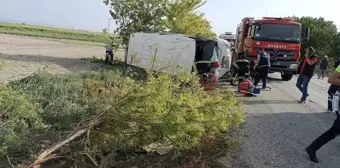 Karaman'da tarım işçilerini taşıyan minibüs devrildi: 16 yaralı