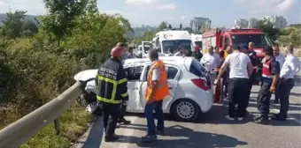 Kocaeli'de halk otobüsü kazasında otomobil sürücüsü hayatını kaybetti