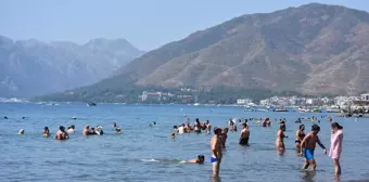 Muğla'da Tatilciler Sahillerde Yoğunluk Oluşturdu