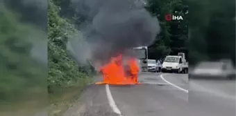 Park halindeki hafif ticari araçta yangın