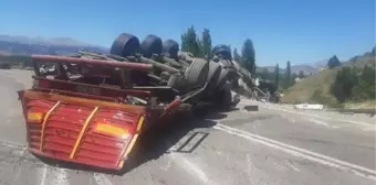 Kahramanmaraş'ta TIR Devrildi, Sürücü Yaralandı