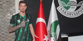 Sakaryaspor, Erdi Dikmen'i kadrosuna kattı