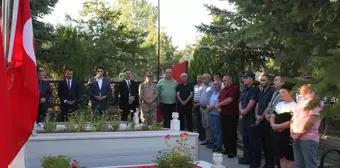 Ahlat'ta 15 Temmuz Demokrasi ve Milli Birlik Günü etkinlikleri kapsamında şehitlik ziyareti yapıldı