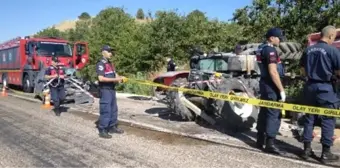 Eskişehir'de traktöre çarpan otomobilin sürücüsü hayatını kaybetti