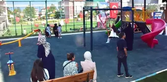 Tekirdağ'da Süleymanpaşa Belediyesi tarafından yapılan spor tesisi ve çocuk oyun parkı açıldı