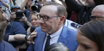 Kevin Spacey, cinsel saldırı suçlamalarından beraat etti